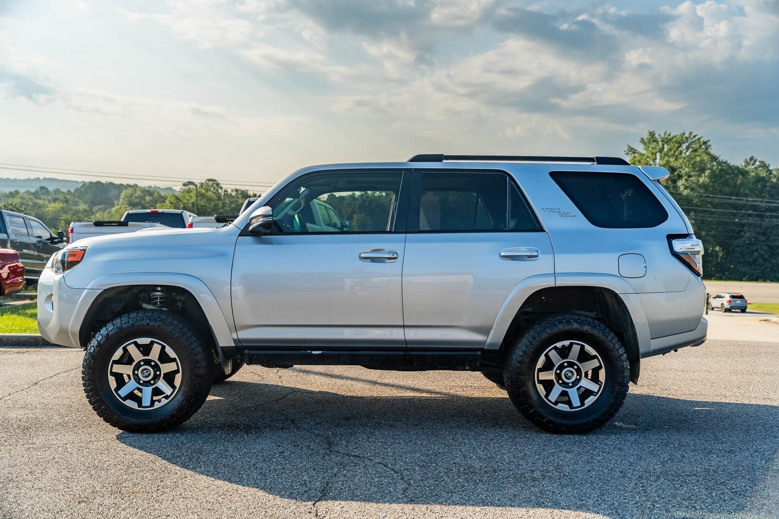 2019 Toyota 4Runner TRD Premium photo 3