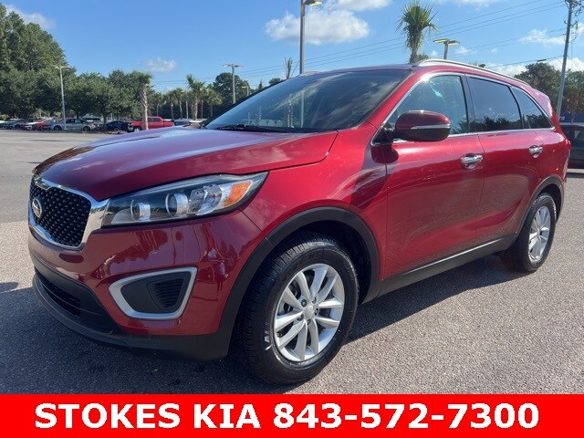 2017 Kia Sorento LX photo 2