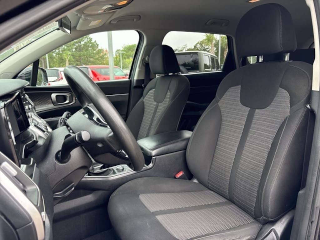 Certified 2021 Kia Sorento LX SUV