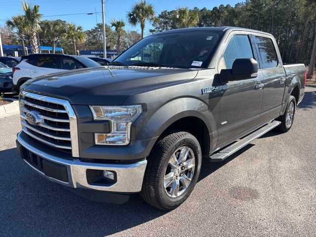 2015 Ford F-150 XLT's photo