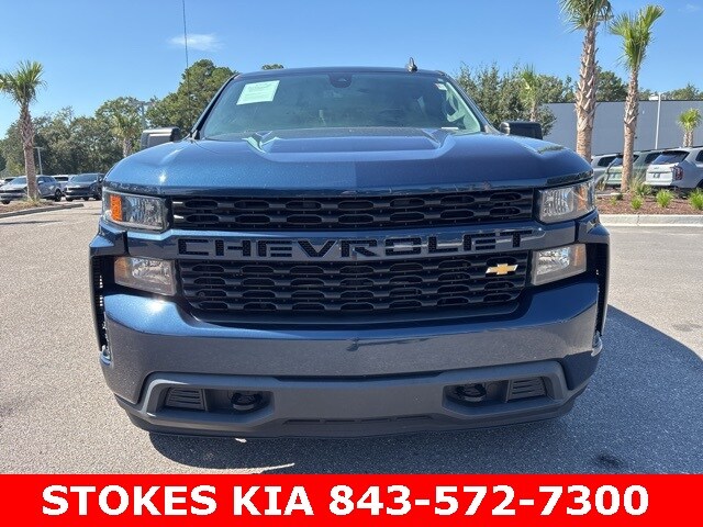 2021 Chevrolet Silverado 1500 Custom photo 2