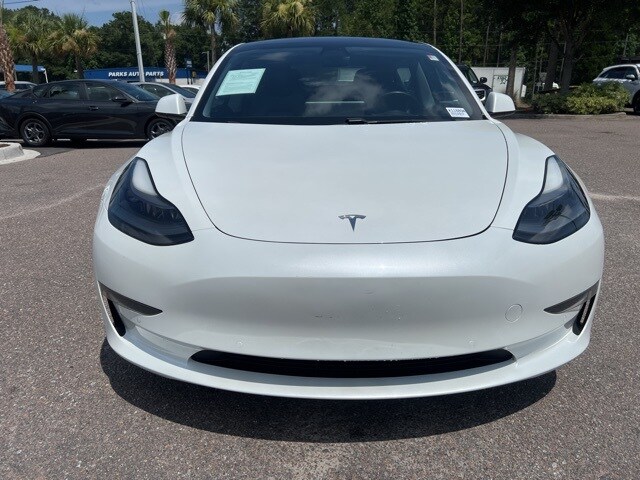 2021 Tesla Model 3 Standard Range Plus photo 2
