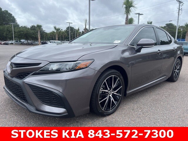 2024 Toyota Camry SE photo 2
