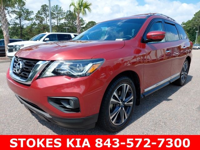 2017 Nissan Pathfinder Platinum 2WD's photo