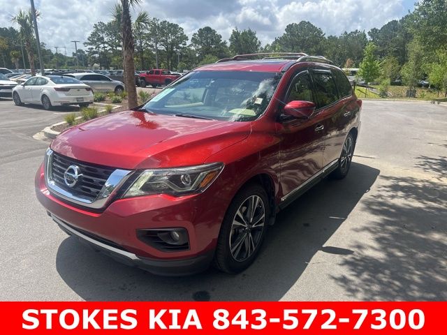 2017 Nissan Pathfinder Platinum 2WD's photo