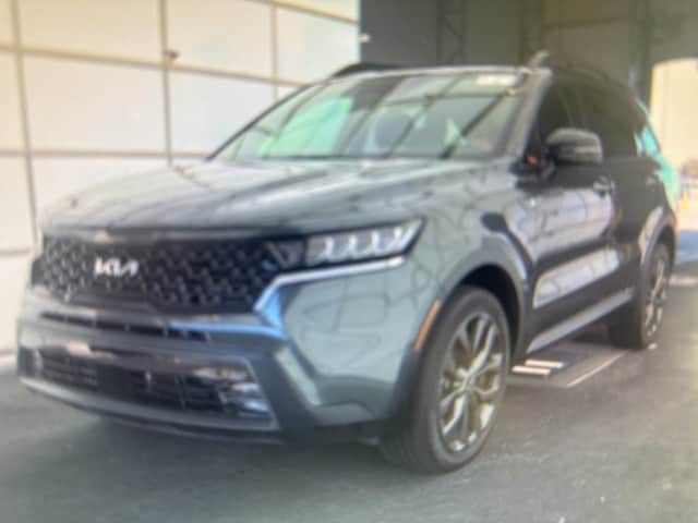 2023 Kia Sorento X-Line EX's photo