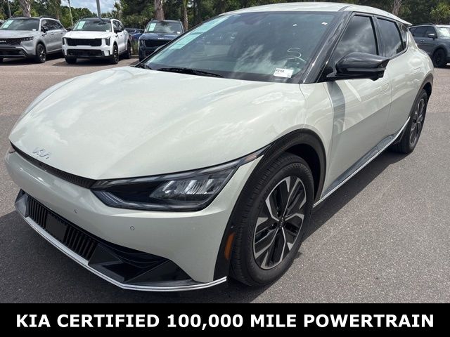 2023 Kia EV6 Wind's photo