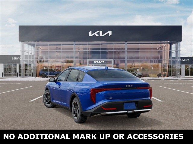 2025 Kia K4 EX photo 3