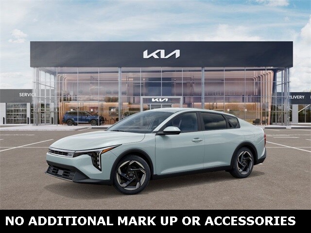 2025 Kia K4 EX photo 3
