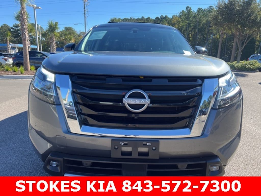 Used 2022 Nissan Pathfinder SL SUV