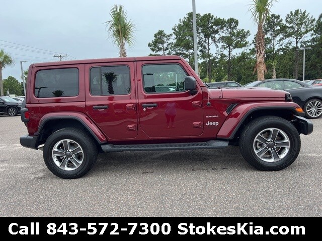 2022 Jeep Wrangler Unlimited Sahara photo 4