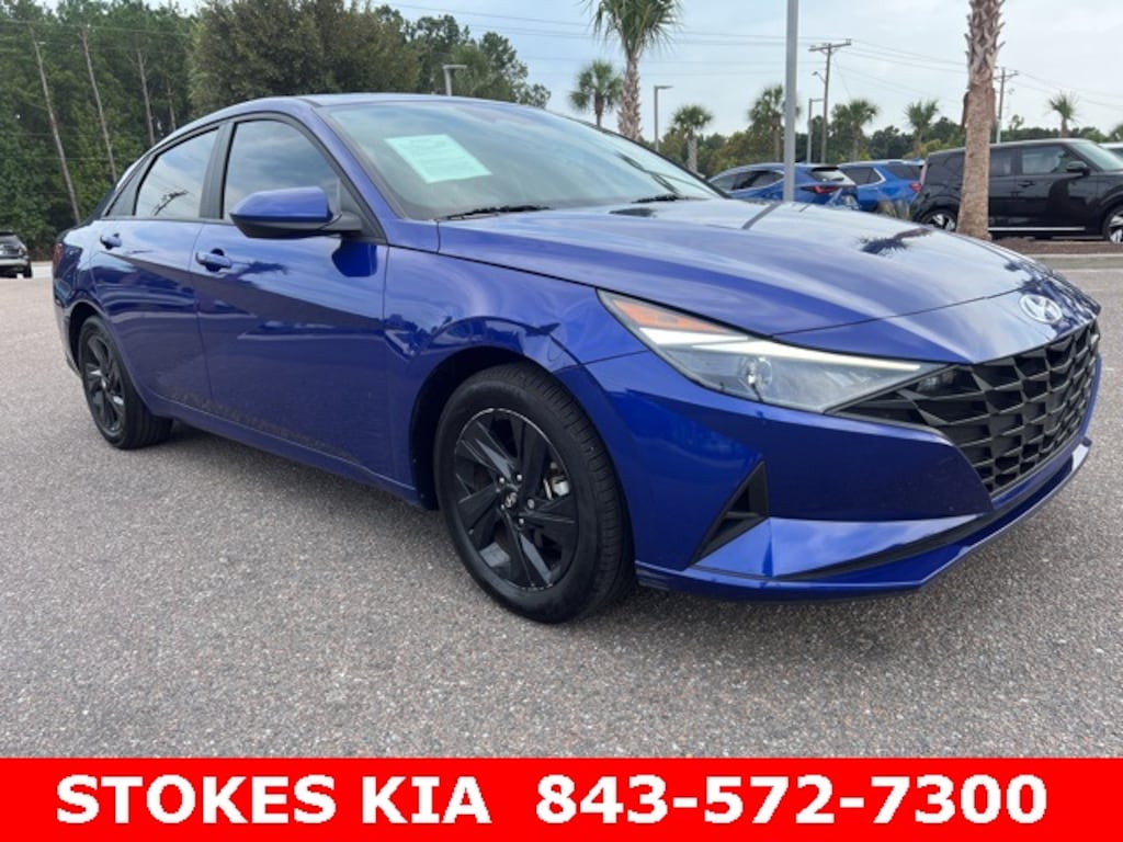 Used 2023 Hyundai Elantra SEL Sedan