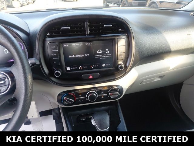 2025 Kia Soul LX - Photo 11