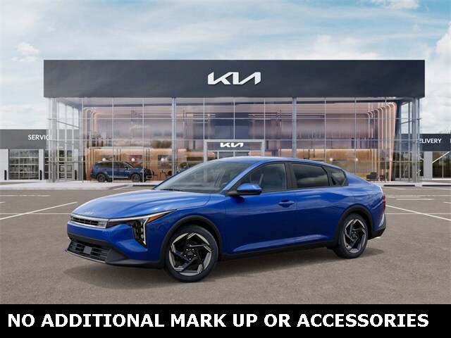 2025 Kia K4 EX photo 2