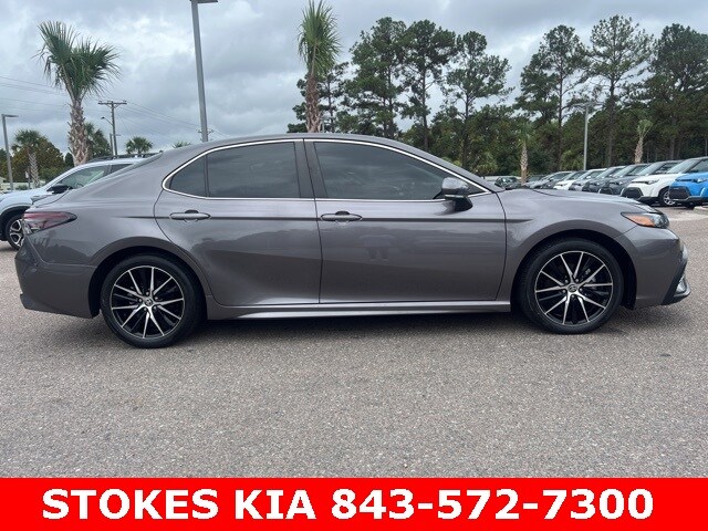 2024 Toyota Camry SE photo 4