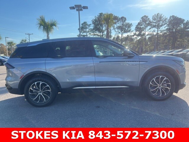 2025 Lincoln Nautilus Premiere photo 3