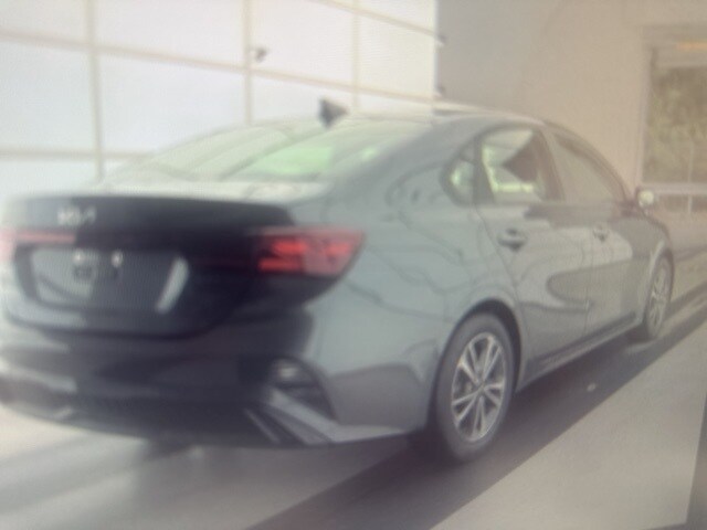 2024 Kia Forte LXS photo 2