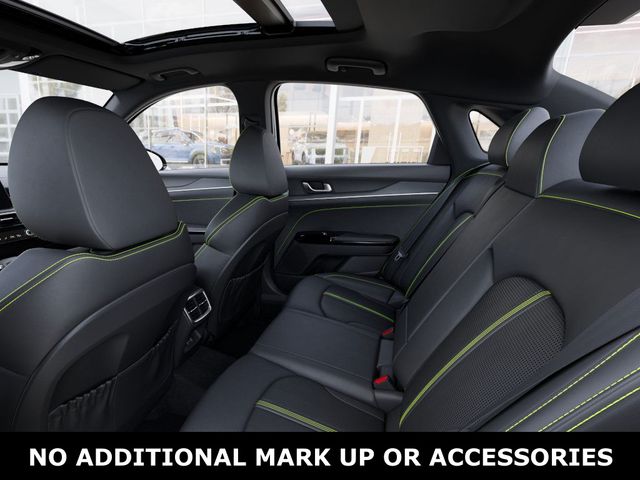 2026 Kia K5 GT - Photo 18