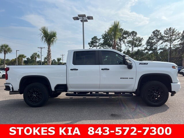 2024 Chevrolet Silverado 2500HD LT photo 4