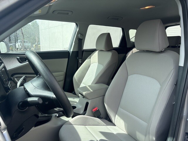2023 Kia Soul LX S photo 4