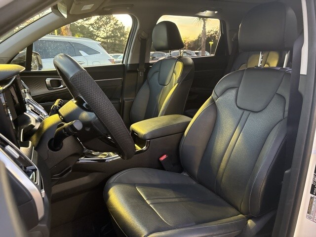 2023 Kia Sorento SX photo 4
