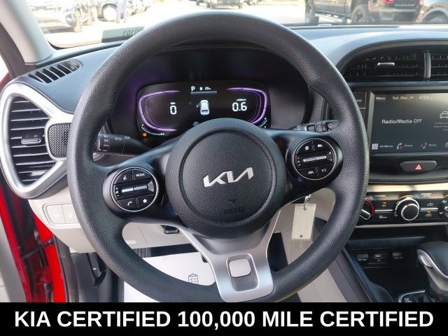 2025 Kia Soul LX - Photo 10