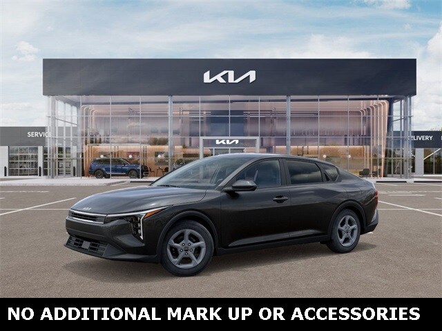 2025 Kia K4 LXS photo 3