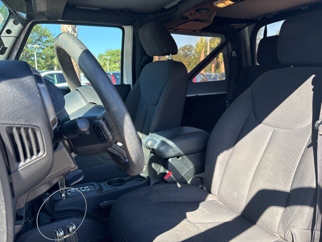 2016 Jeep Wrangler Sport photo 4