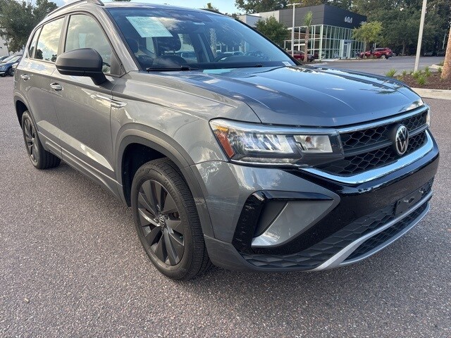 2022 Volkswagen Taos S photo 3