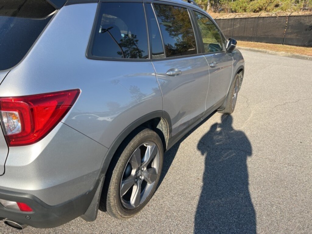 Certified 2019 Honda Passport Touring FWD SUV