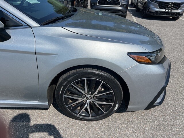 2024 Toyota Camry SE photo 2