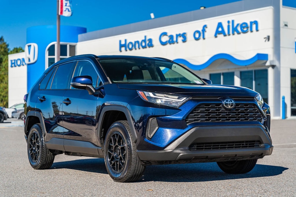 Used 2022 Toyota RAV4 XLE SUV