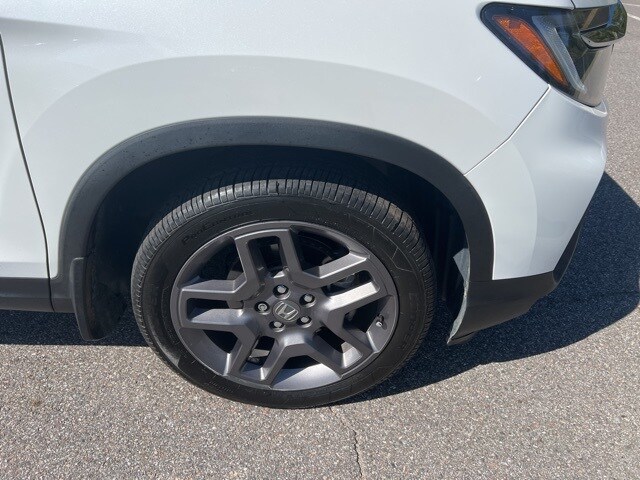 2022 Honda Passport EX-L photo 2