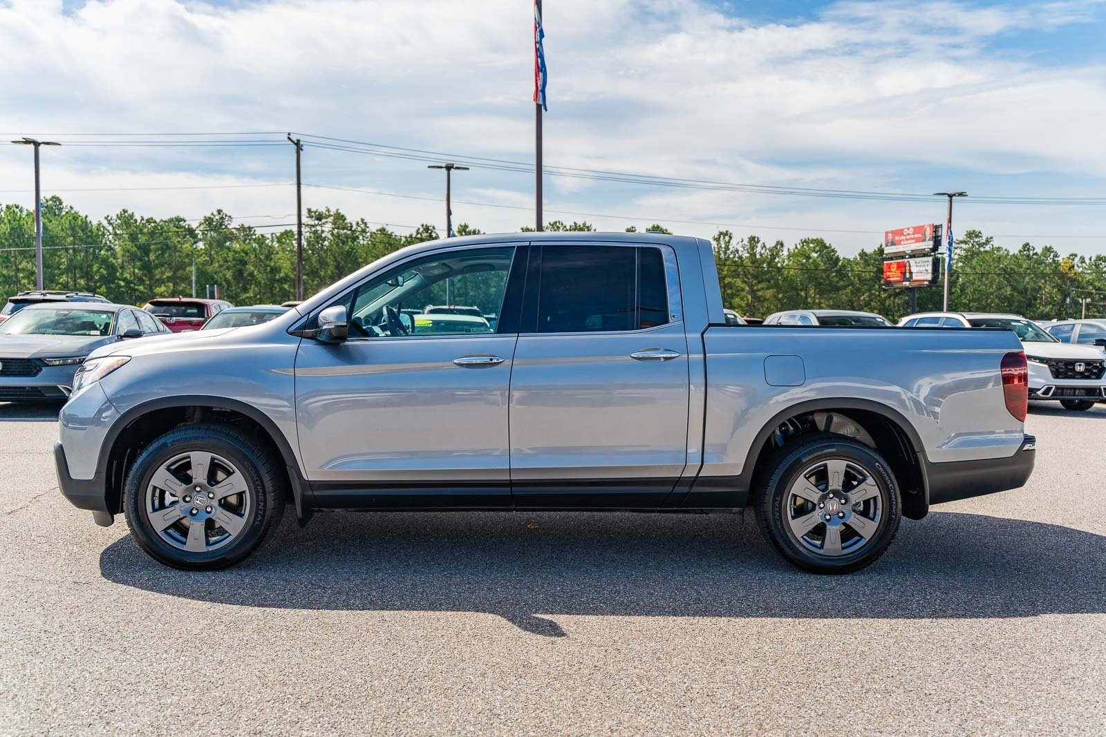 2020 Honda Ridgeline RTL-E photo 3