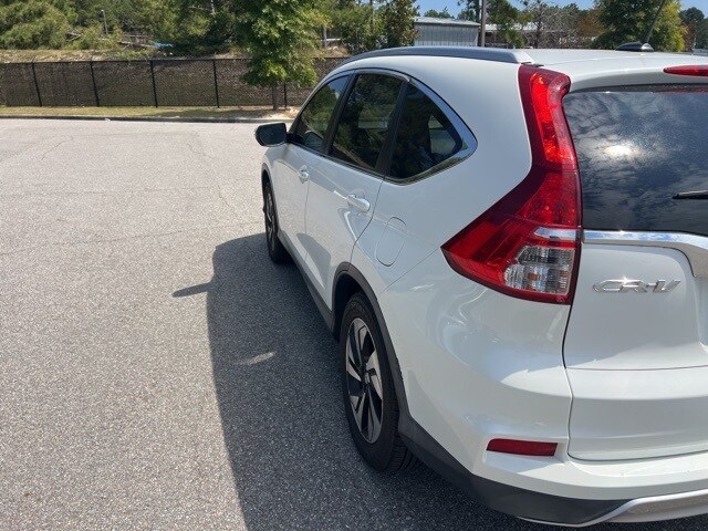 2016 Honda CR-V Touring photo 4