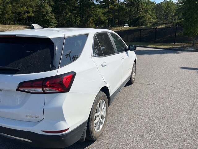 2023 Chevrolet Equinox LT photo 2