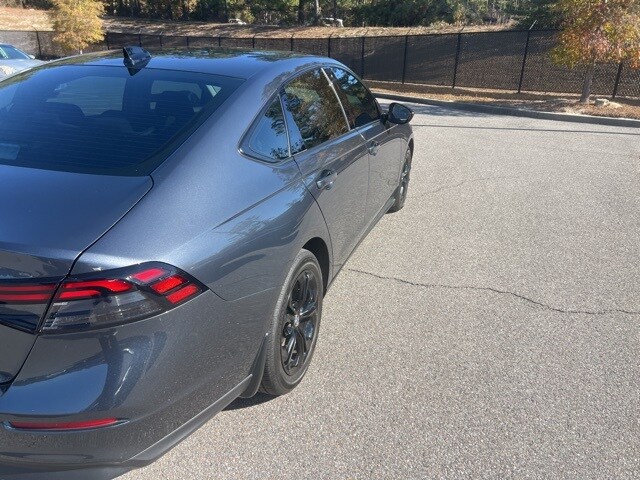 2025 Honda Accord SE photo 3