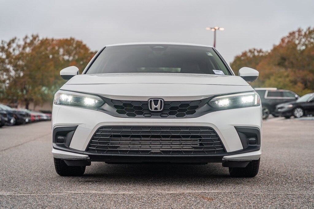 Used 2024 Honda Civic EX-L Hatchback