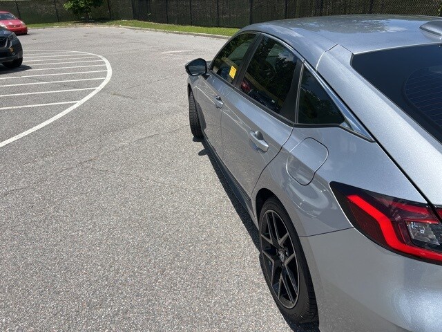 2022 Honda Civic Sport Touring Hatchback photo 2