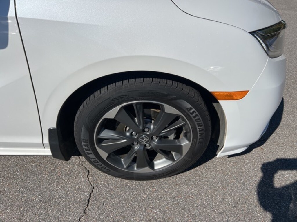 Certified 2023 Honda Odyssey Elite Van