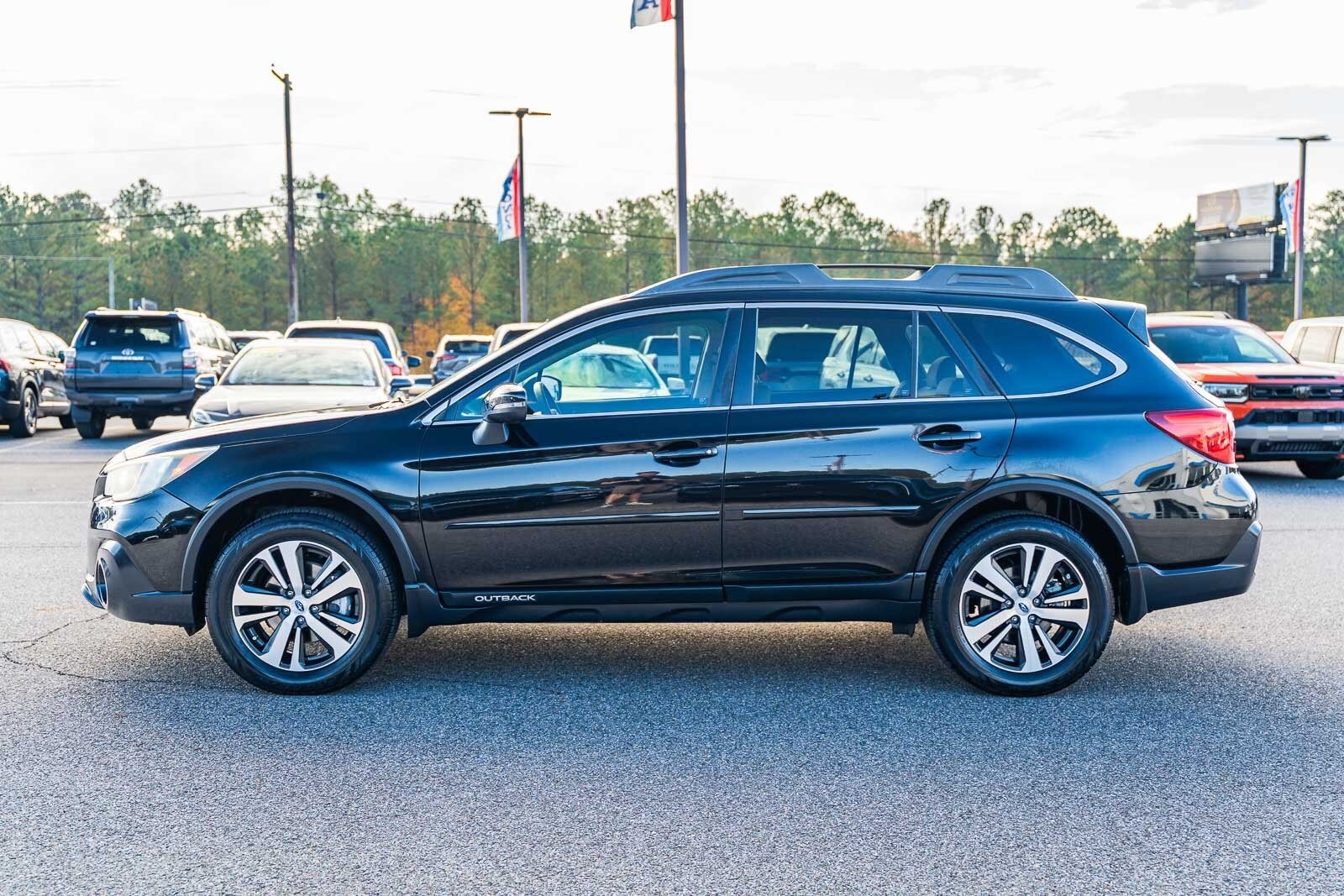 2018 Subaru Outback 2.5i photo 3