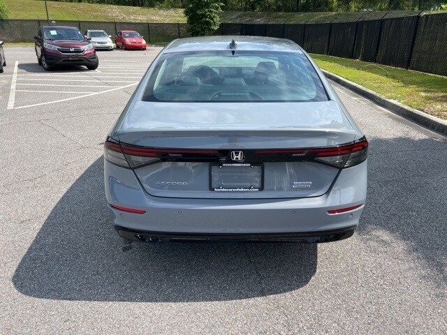 2024 Honda Accord Hybrid Touring photo 4