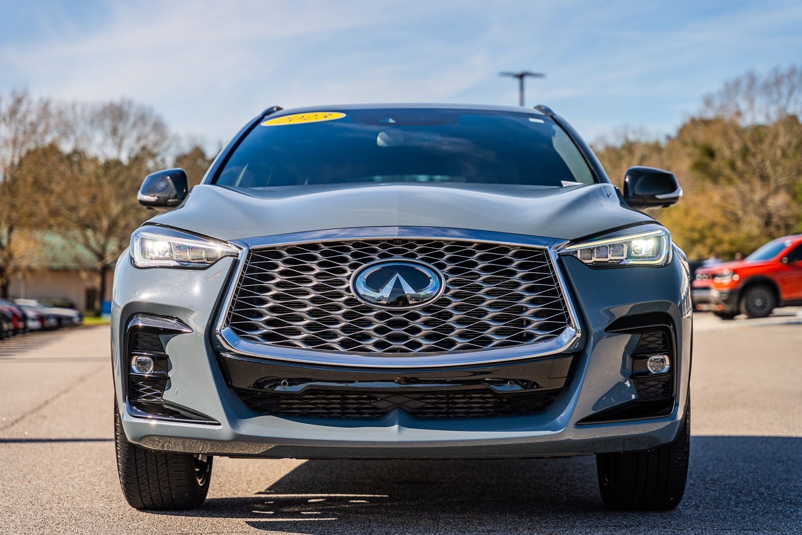 2023 Infiniti QX55 Essential photo 2