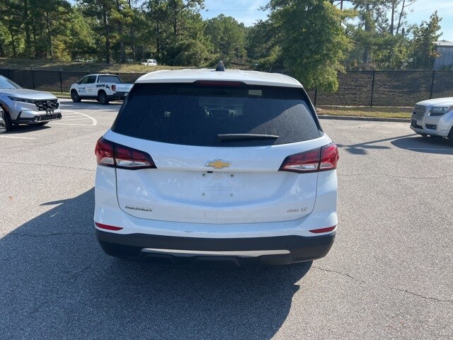 2023 Chevrolet Equinox LT photo 3