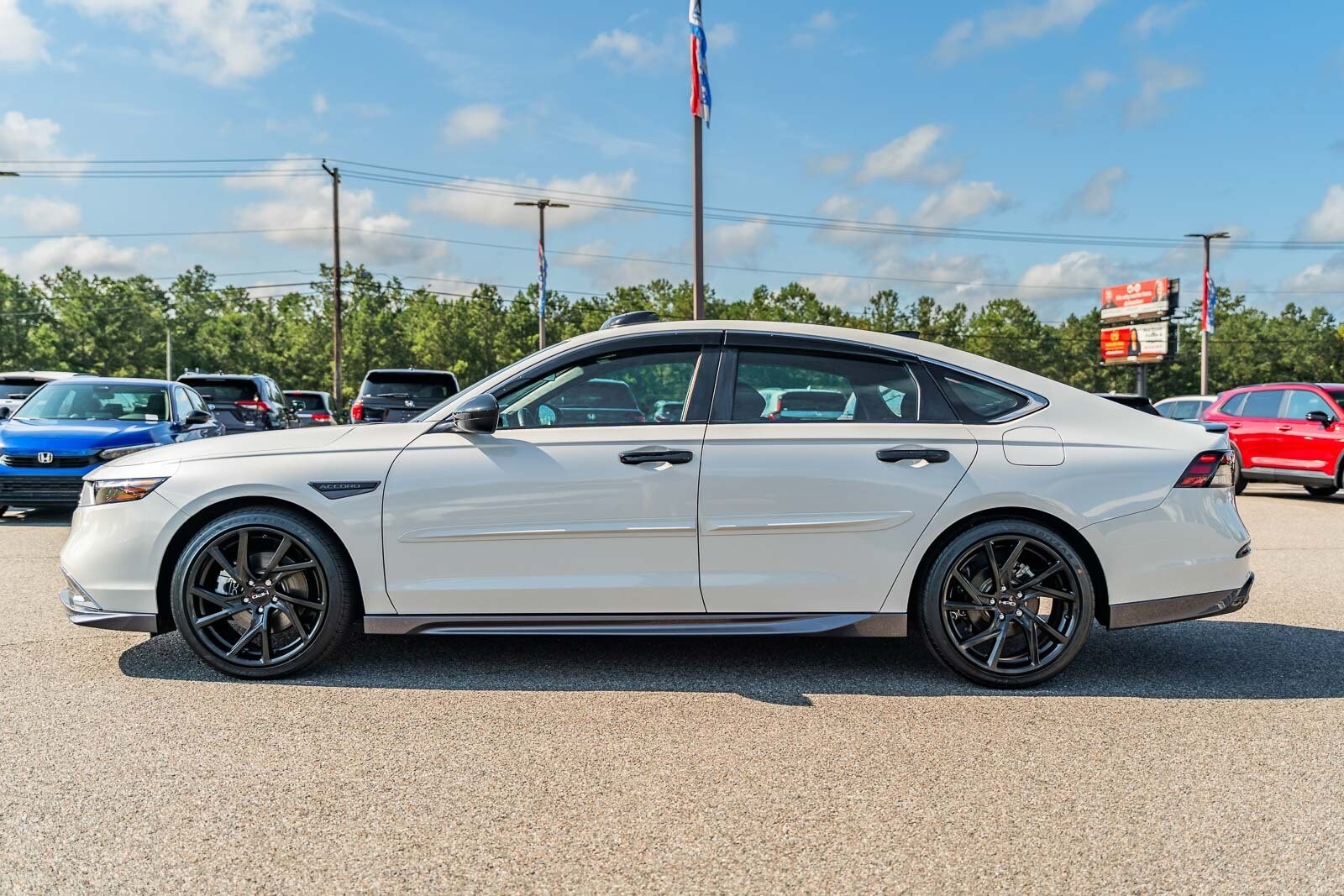 2023 Honda Accord Hybrid Sport photo 4