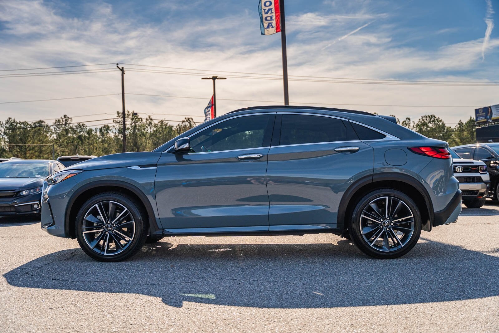 2023 Infiniti QX55 Essential photo 4