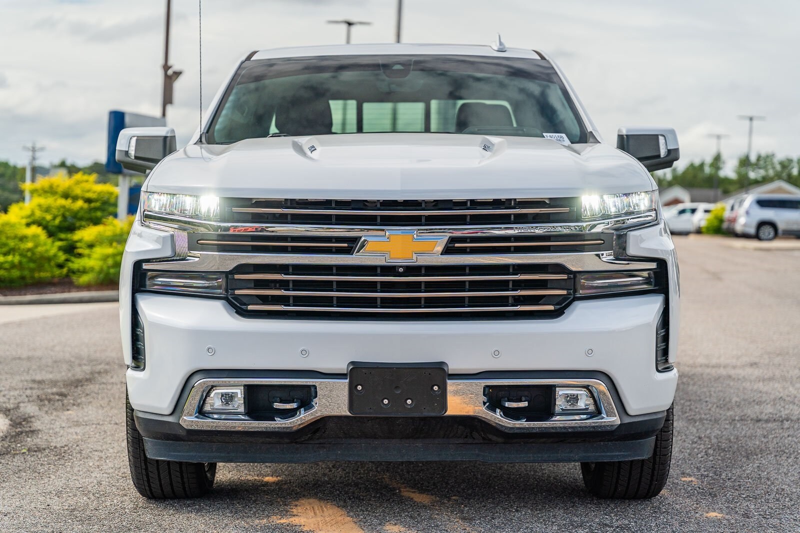 2021 Chevrolet Silverado 1500 High Country photo 2