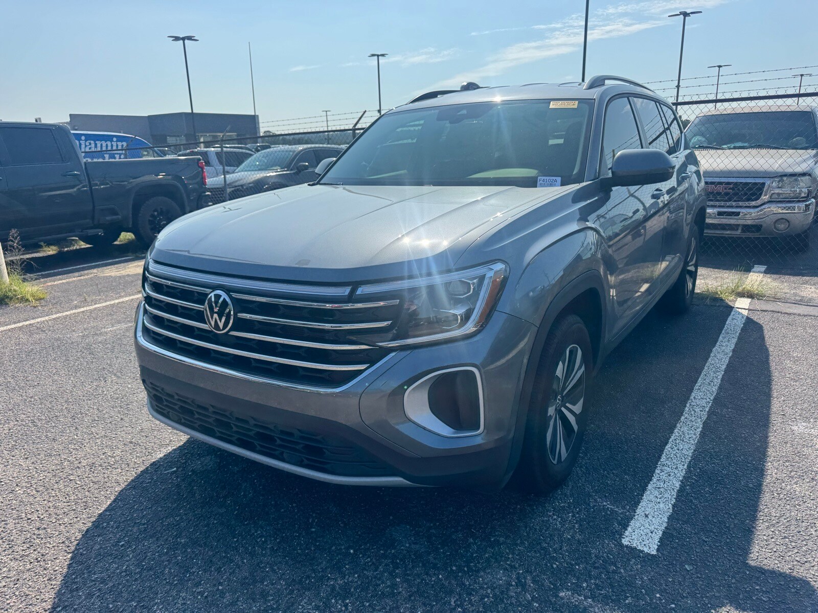 2024 Volkswagen Atlas SE photo 3