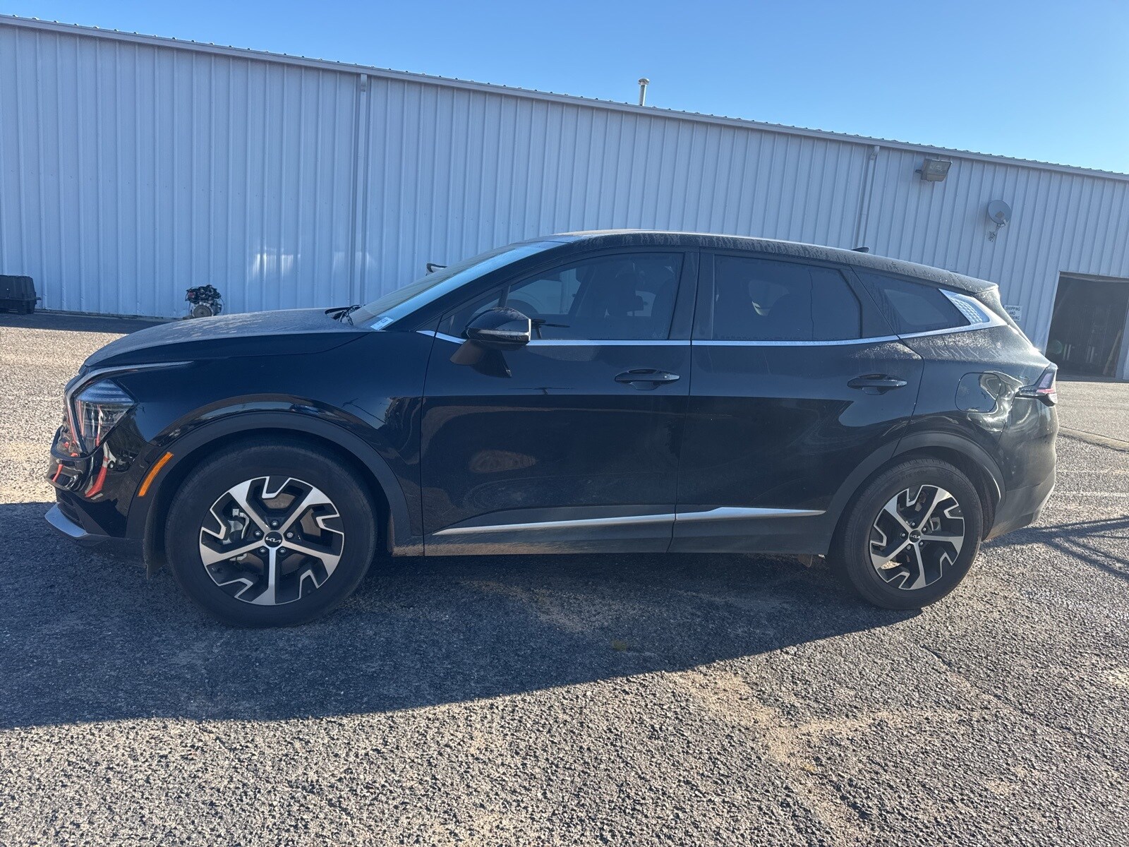 2025 Kia Sportage EX photo 4