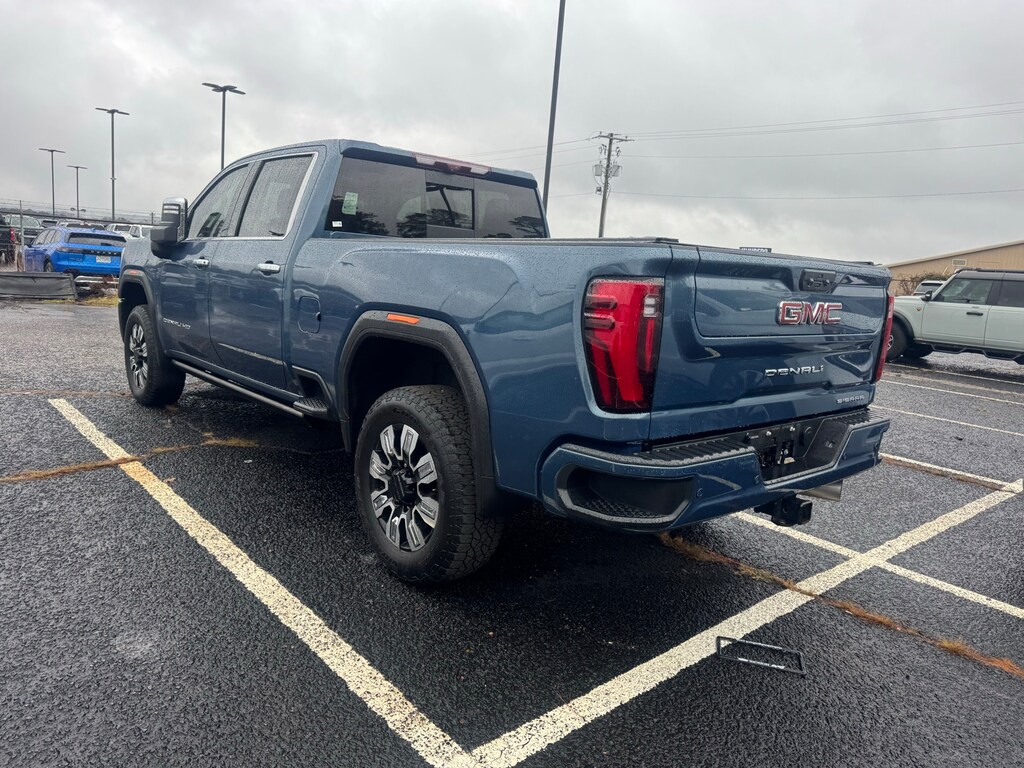 Used 2024 GMC Sierra 2500HD Denali Truck